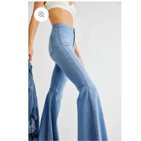 Free People Light Blue Flare Jeans - Picture 4 of 13